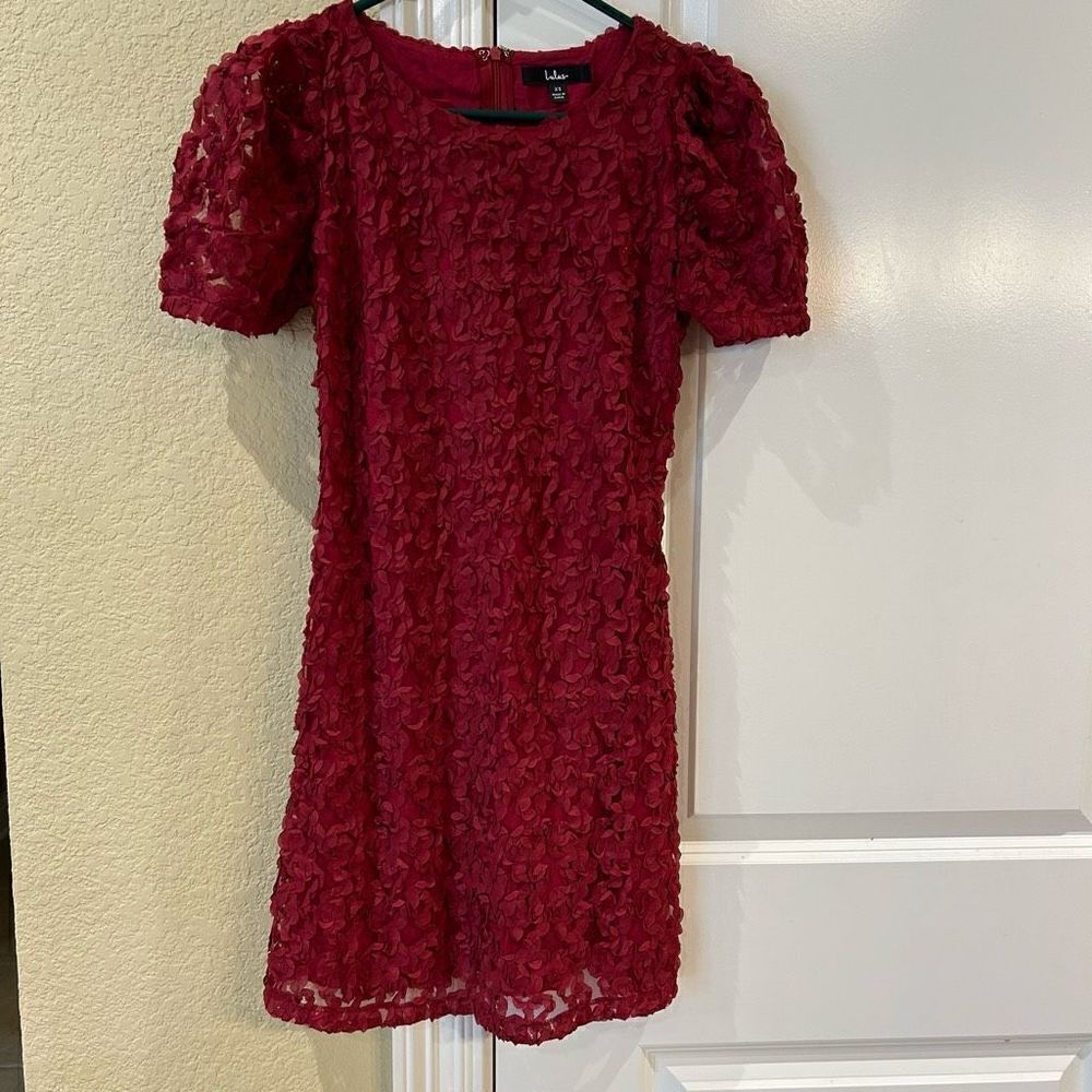 Lulus wine red lace dress size XS‎